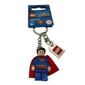 LEGO DC Super Heroes Superman Minifigure Keychain Key Ring NEW on Card 853952